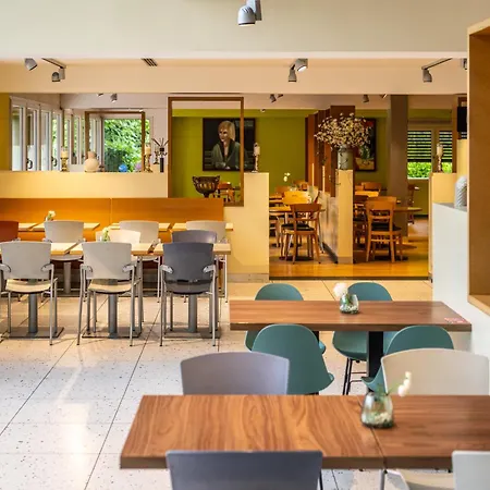 Serways Bruchsal West 2* フォースト