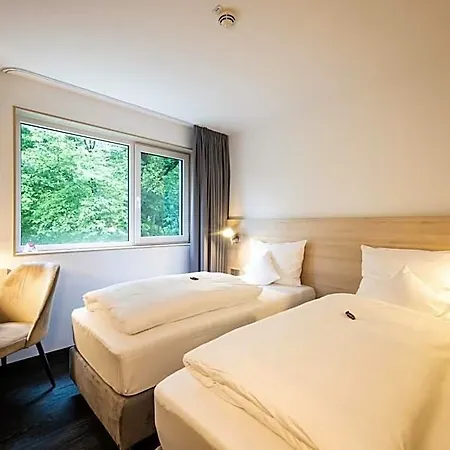 Serways Bruchsal West Hotel 2*